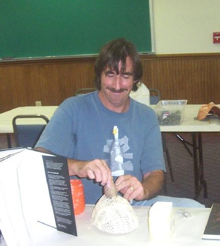 Caswell - Mime making mask.jpg 31.3K